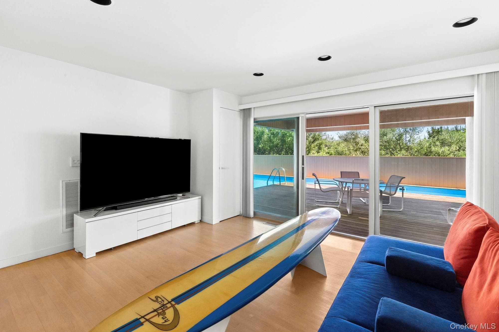 559 Dune Road thumbnail 10