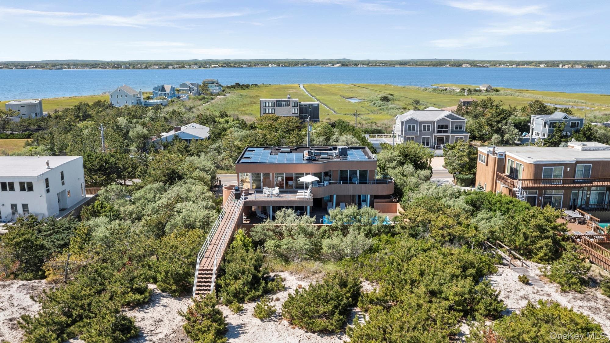 559 Dune Road thumbnail 2
