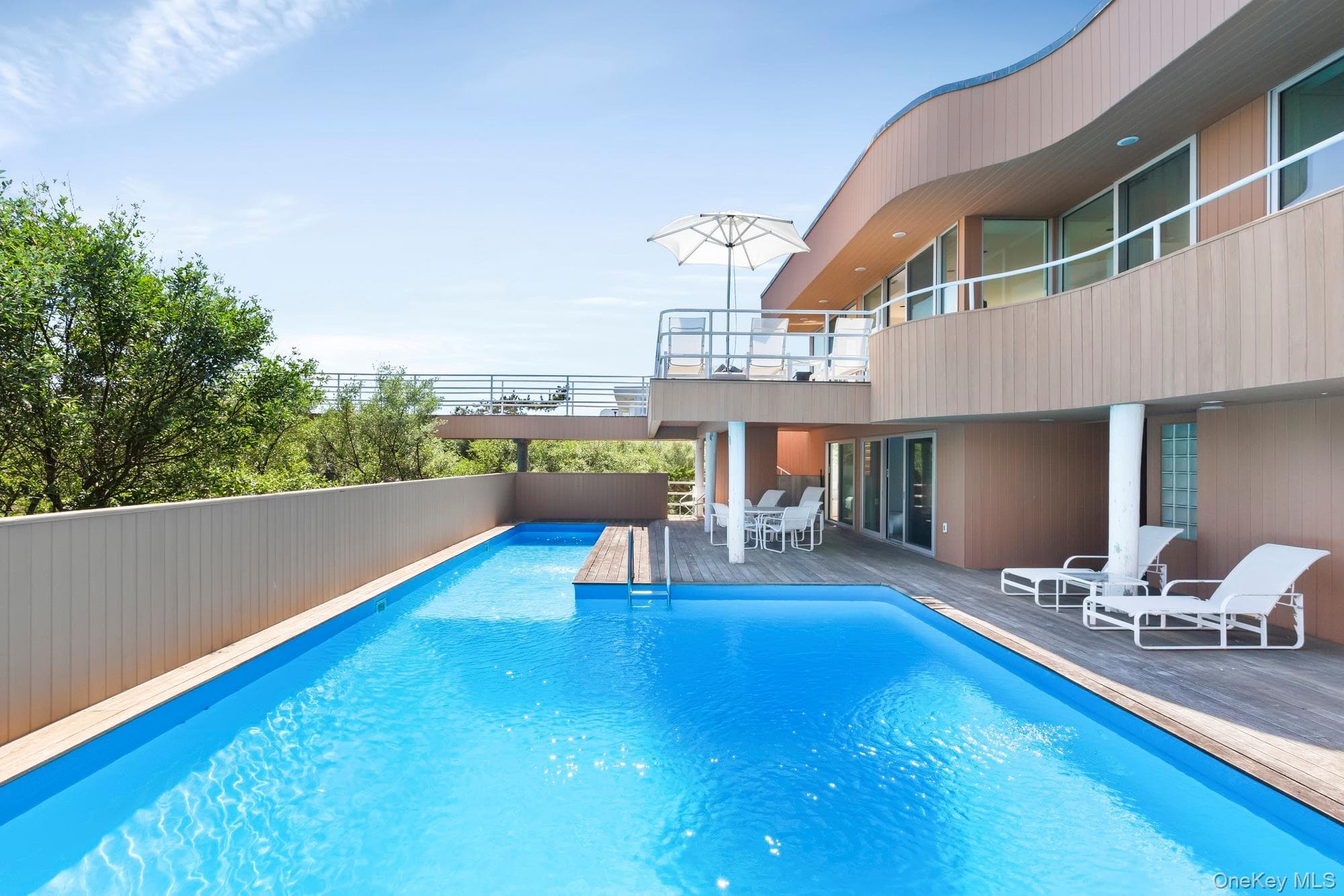 559 Dune Road thumbnail 17