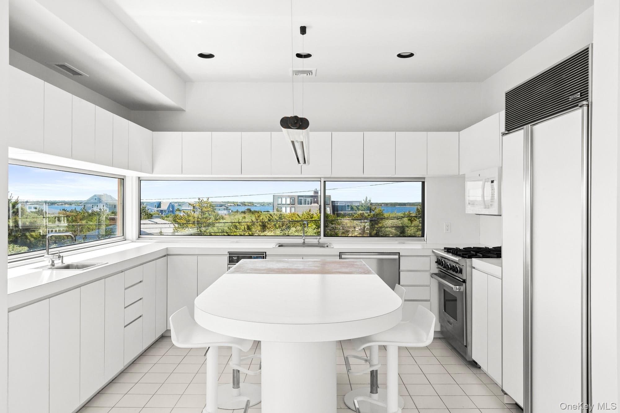 559 Dune Road thumbnail 7