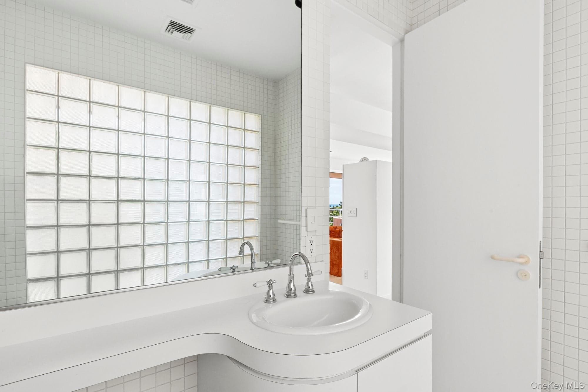 559 Dune Road thumbnail 16