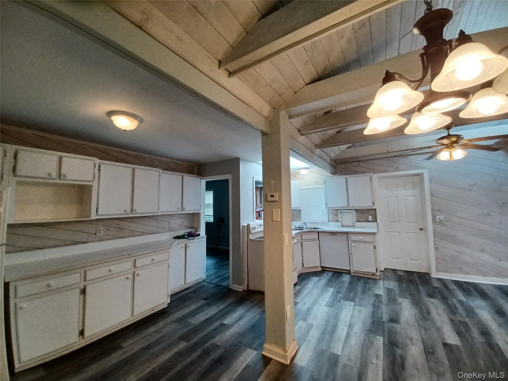 77 Dahlia Drive thumbnail 5