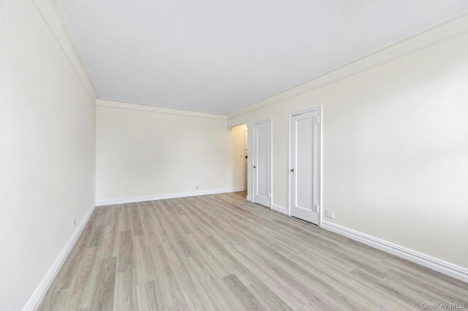 3321 Bruckner Boulevard Unit: 5G thumbnail 13