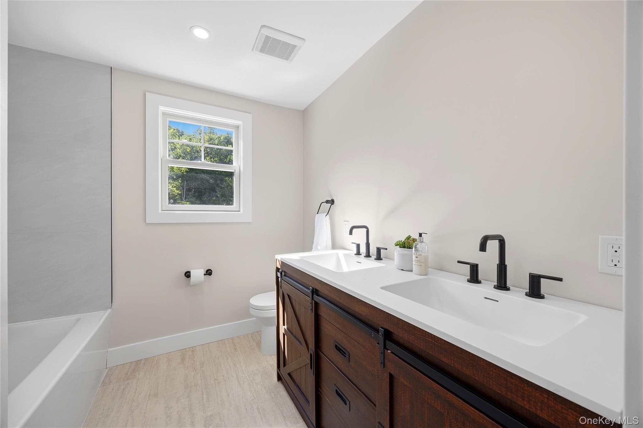 52 Mount Airy Road thumbnail 18