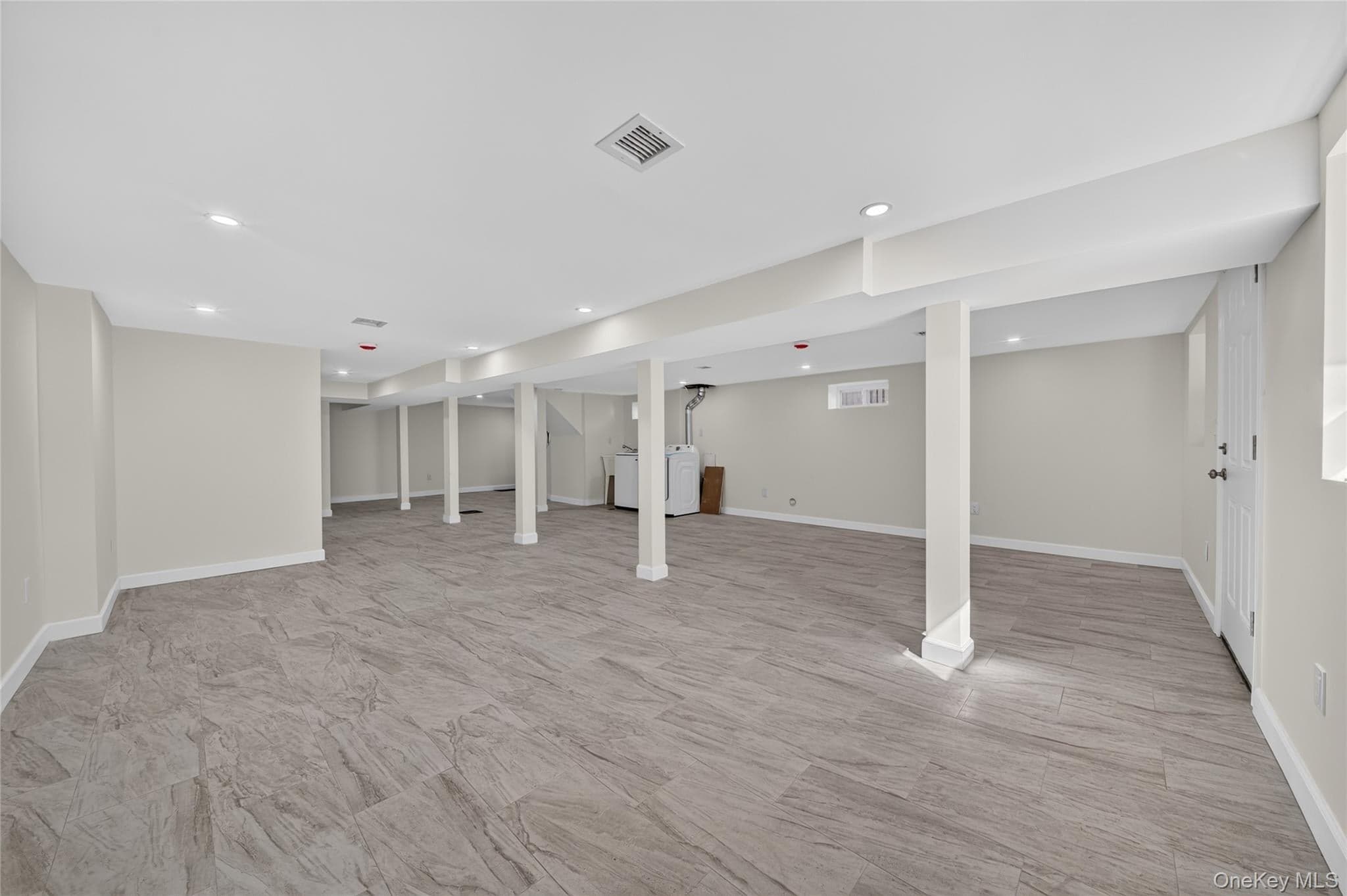 88 Dyckman Avenue thumbnail 24
