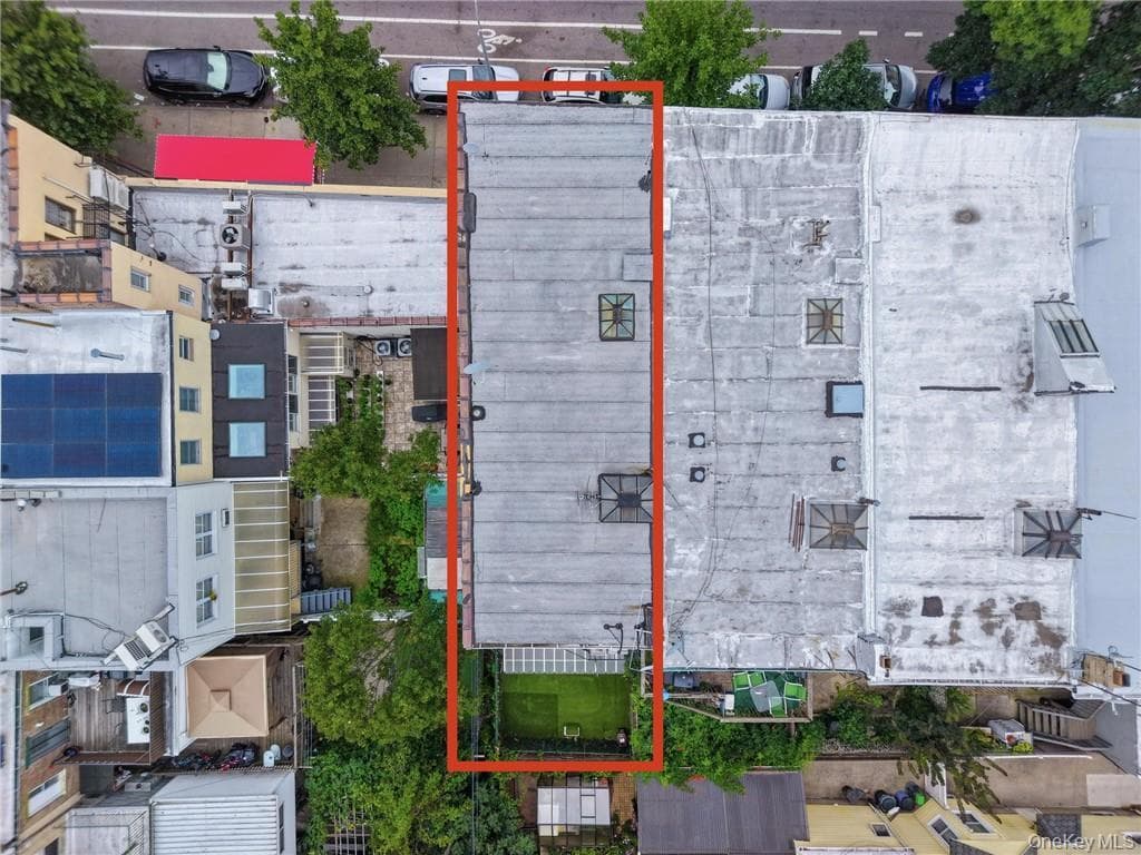 2062 Bath Avenue thumbnail 23