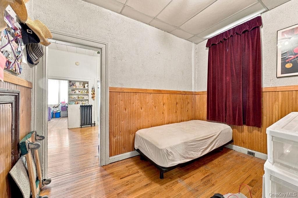 227 Devoe Street thumbnail 5