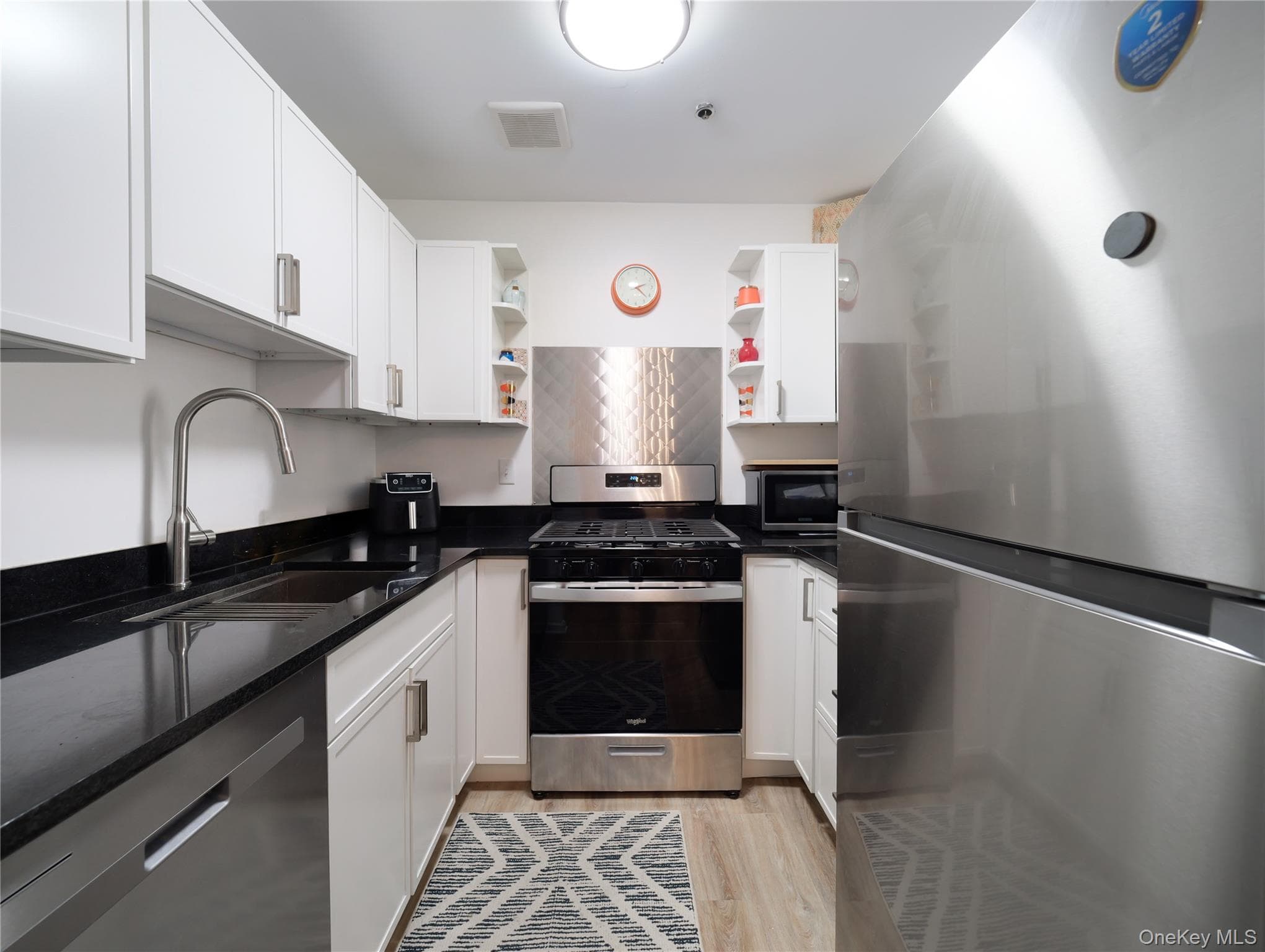 44 Johnes Street Unit: 207J thumbnail 12
