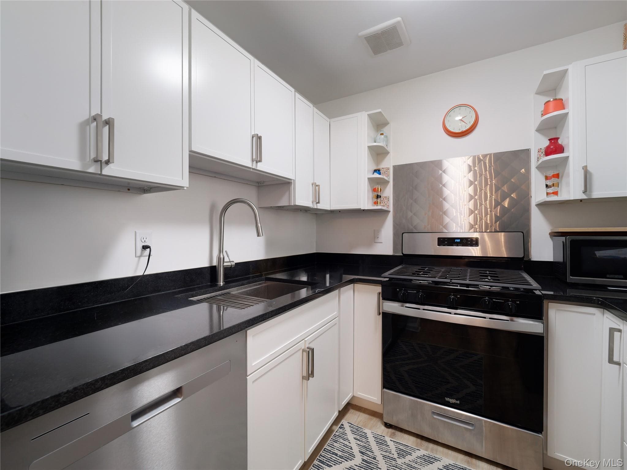44 Johnes Street Unit: 207J thumbnail 13