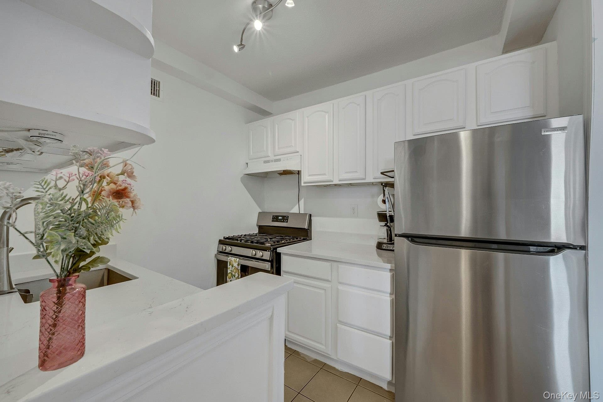 2400 Johnson Avenue Unit: 4G thumbnail 12