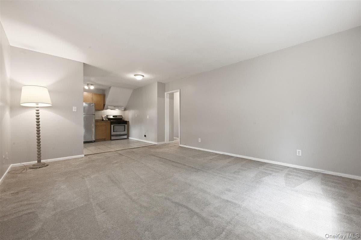 82-75 Langdale Street Unit: 103A thumbnail 10