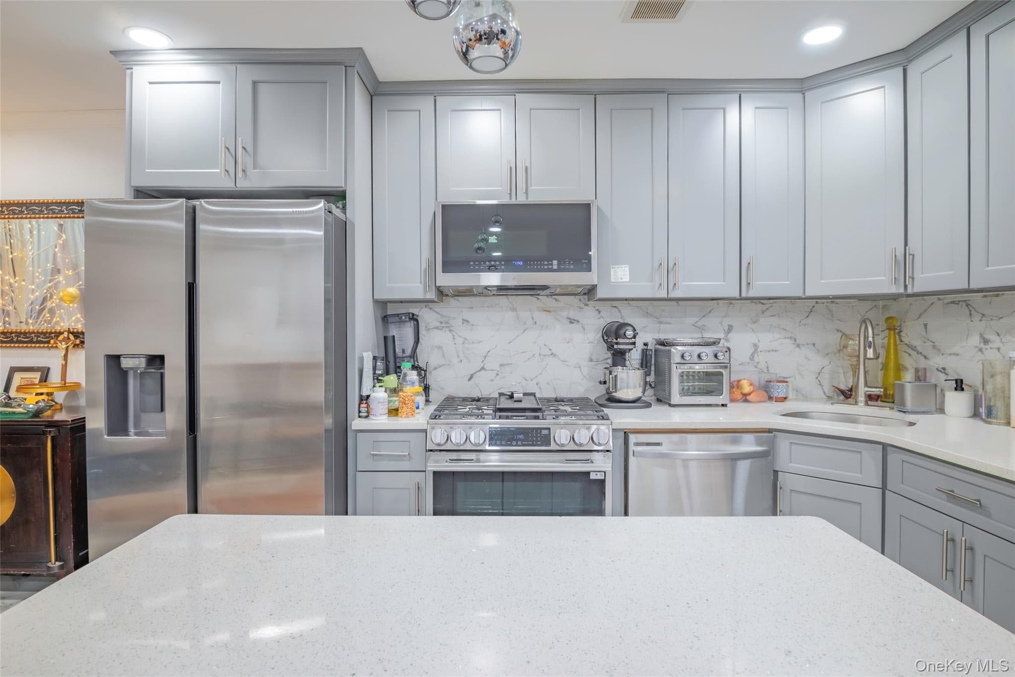 1260 E 84th Street thumbnail 10