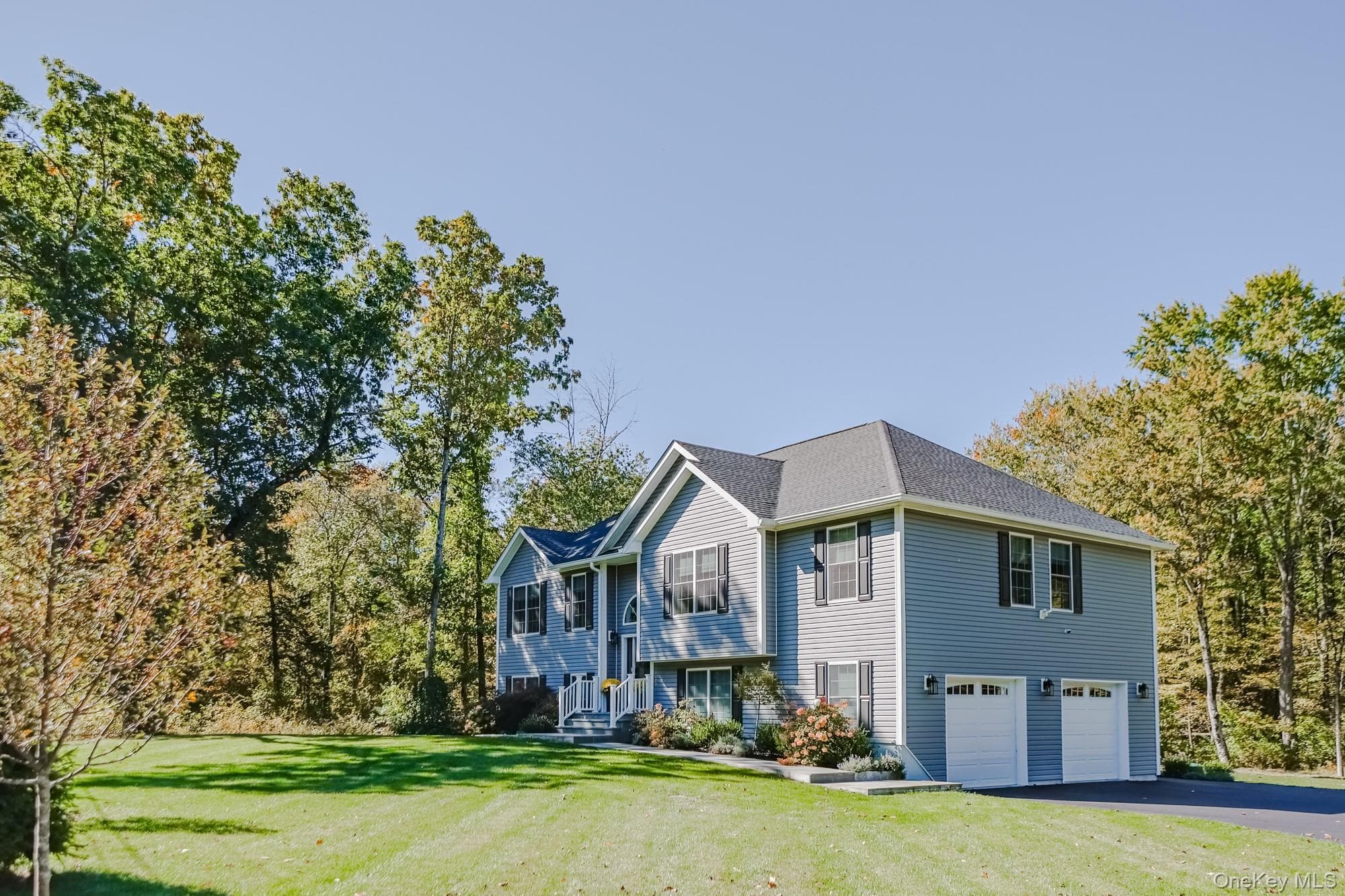 327 Commons Road thumbnail 29