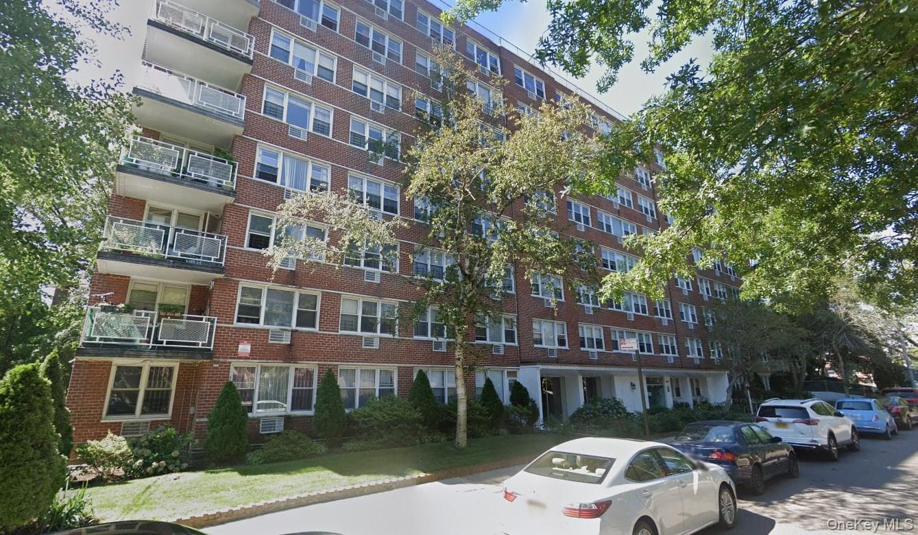 172-70 Highland Avenue Unit: 9F, Jamaica Estates