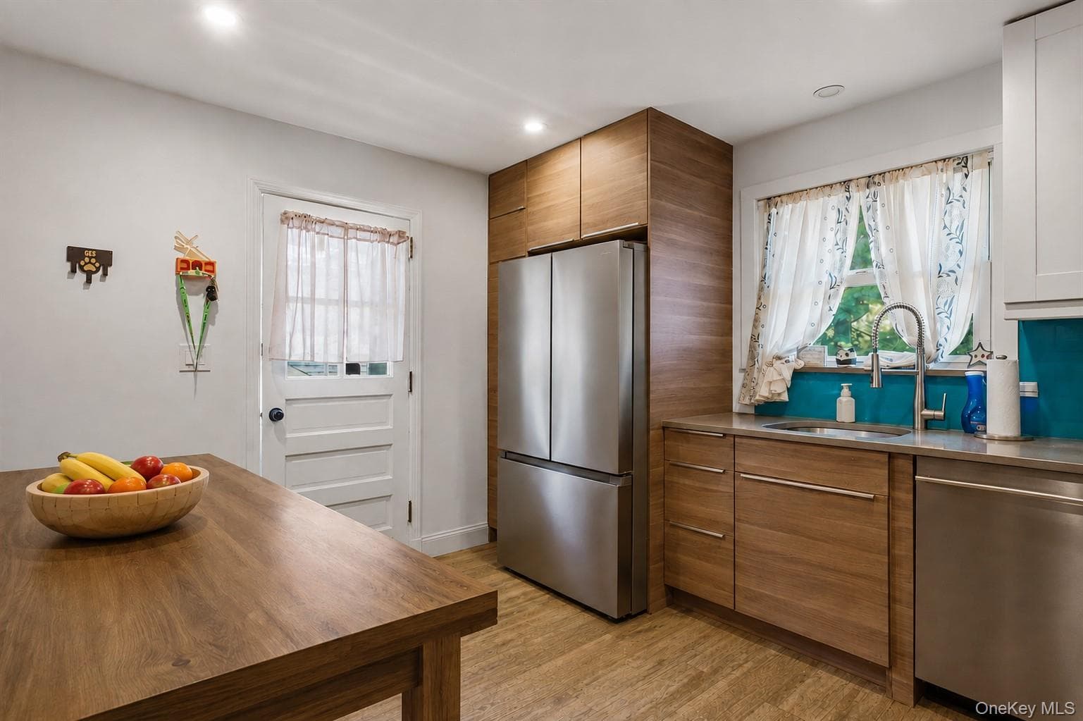 114 Greenvale Avenue thumbnail 13