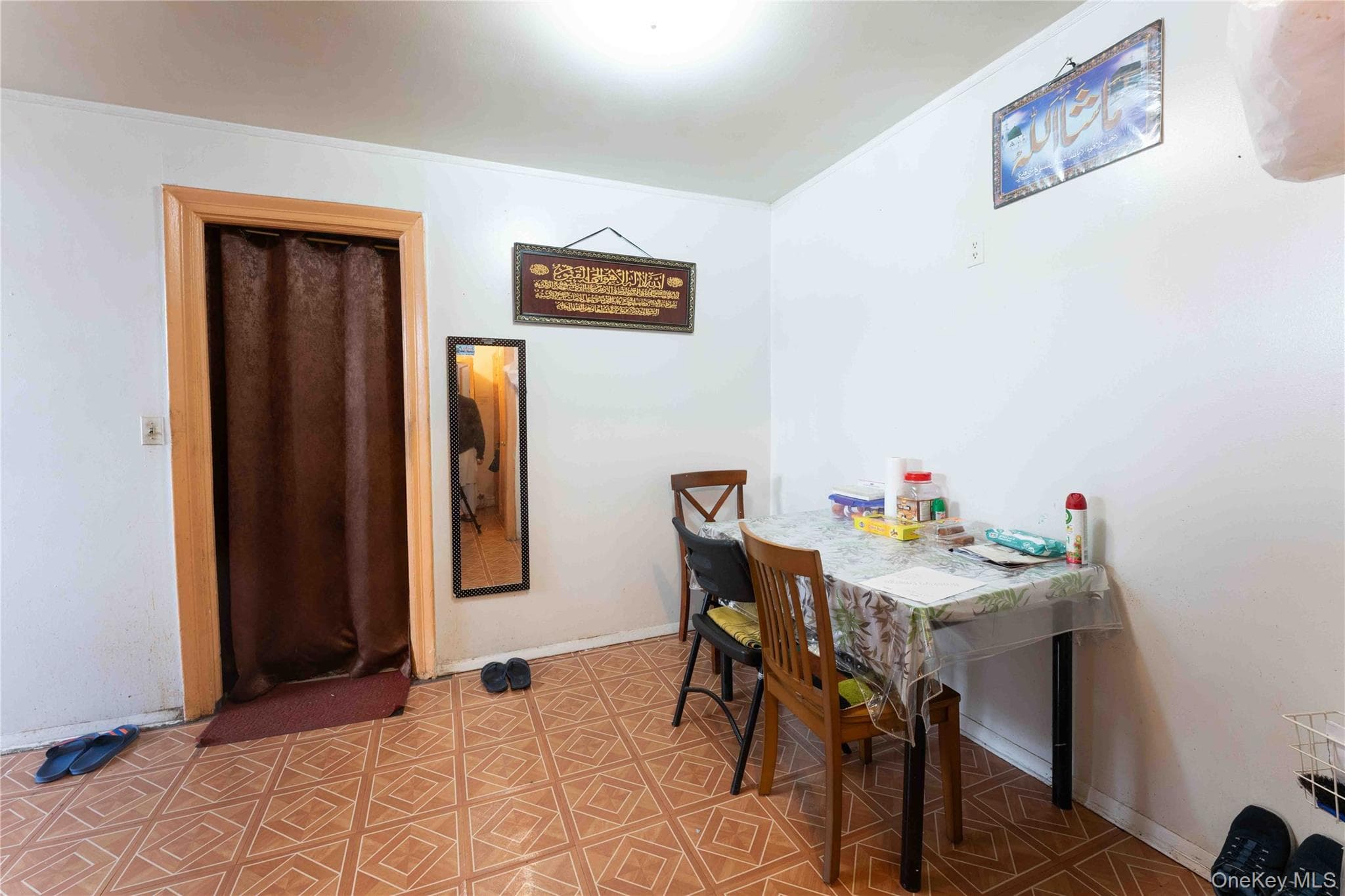 765 E 9th Street thumbnail 19