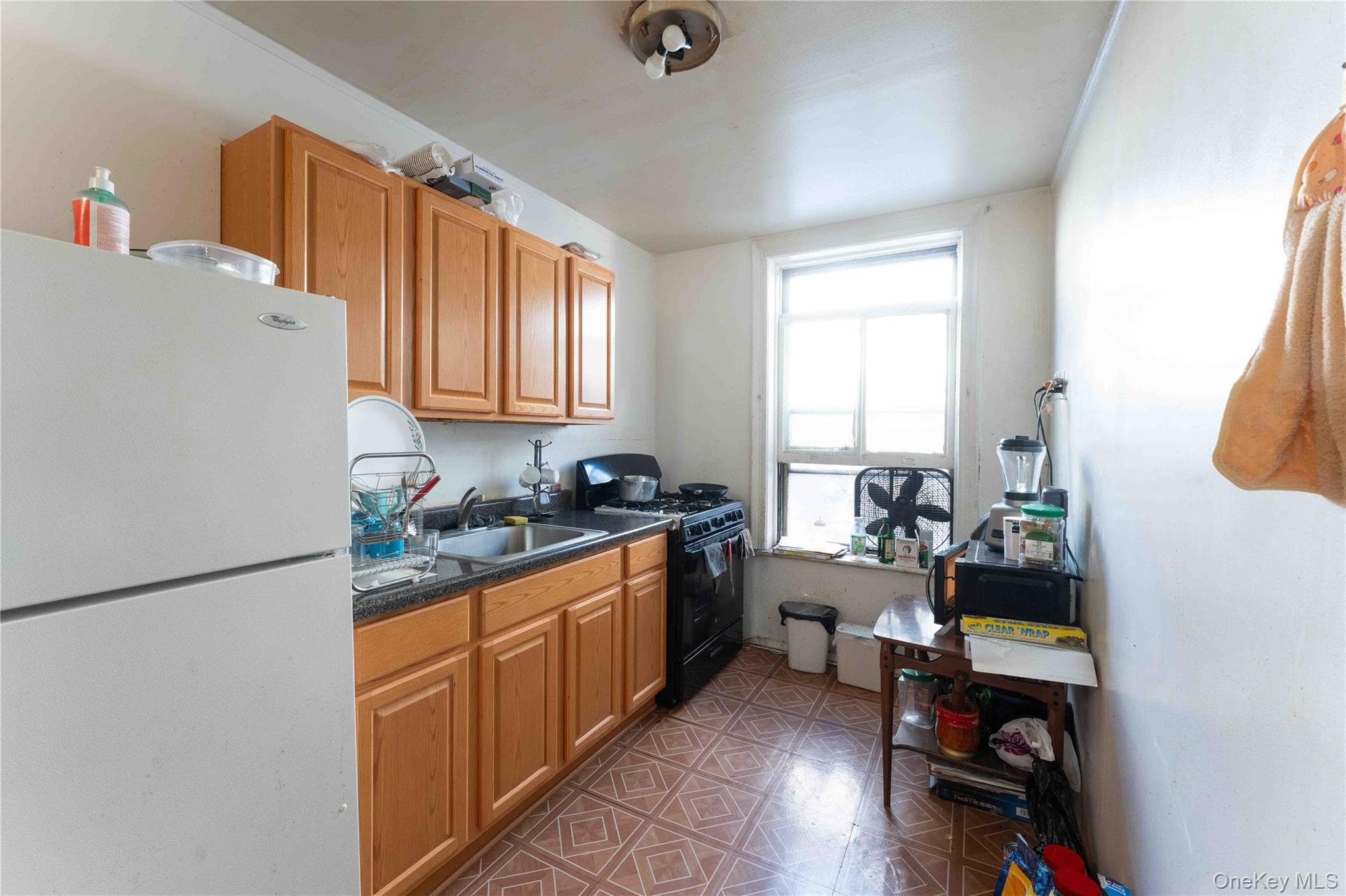 765 E 9th Street thumbnail 20
