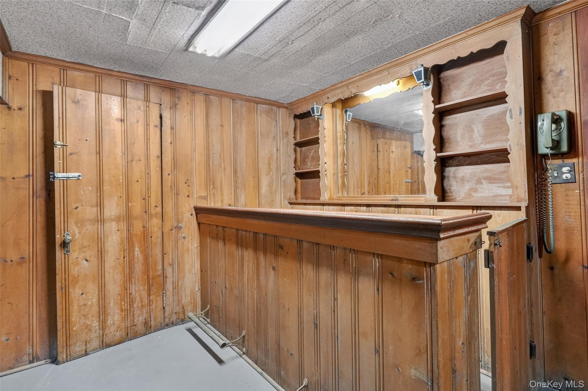 297 E Devonia Avenue thumbnail 34