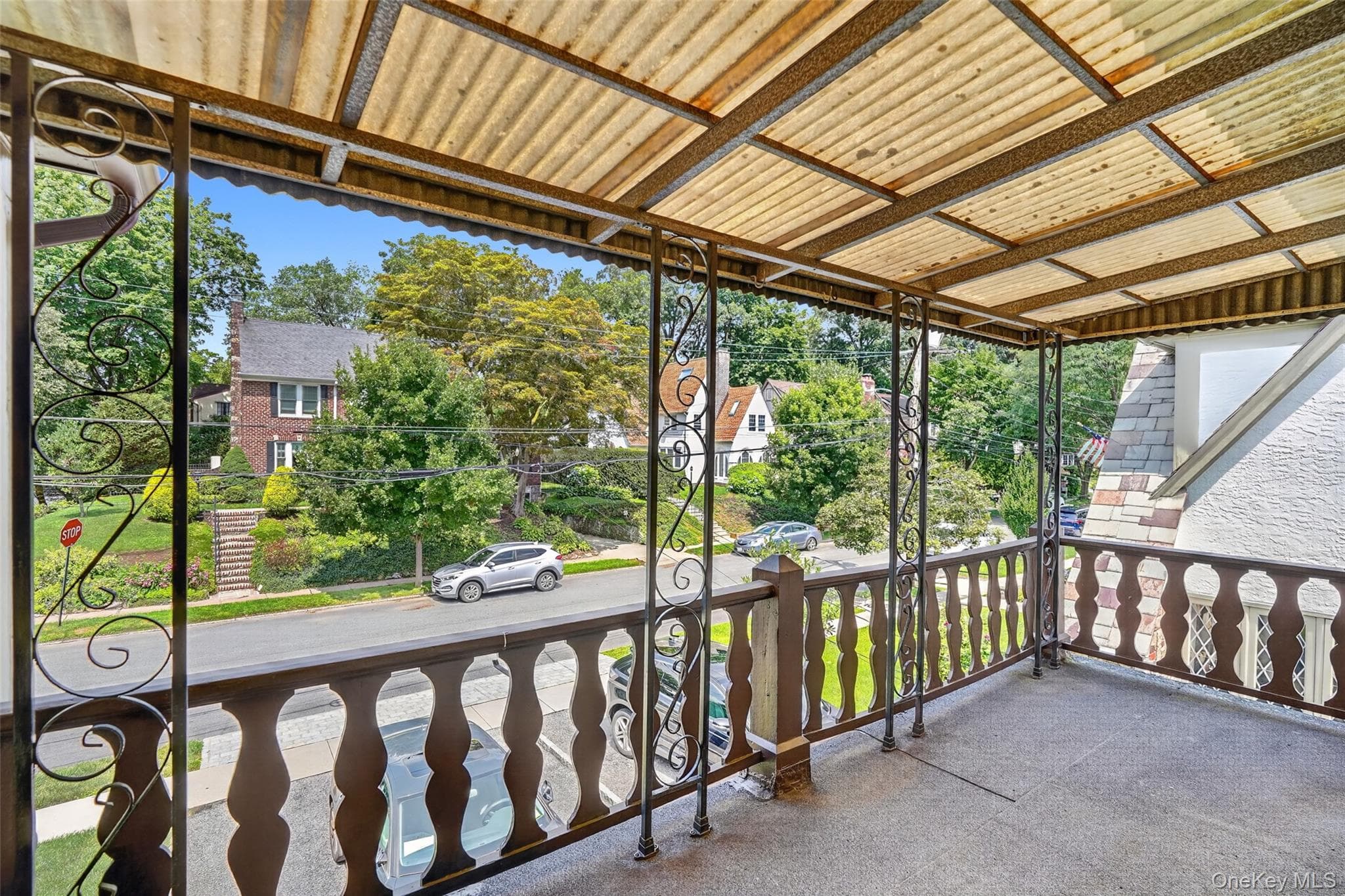297 E Devonia Avenue thumbnail 32