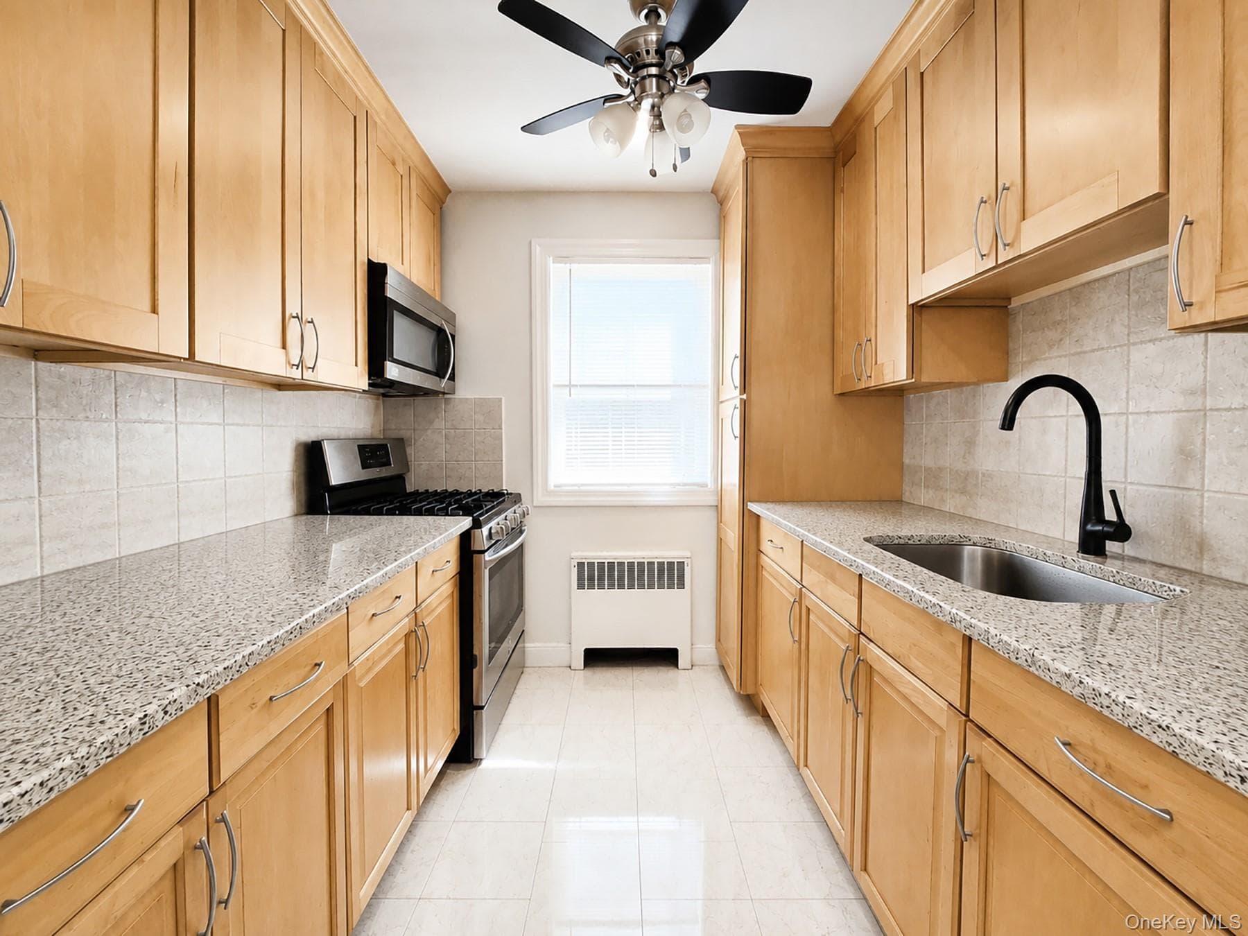 229-28 Kingsbury Avenue Unit: B thumbnail 6