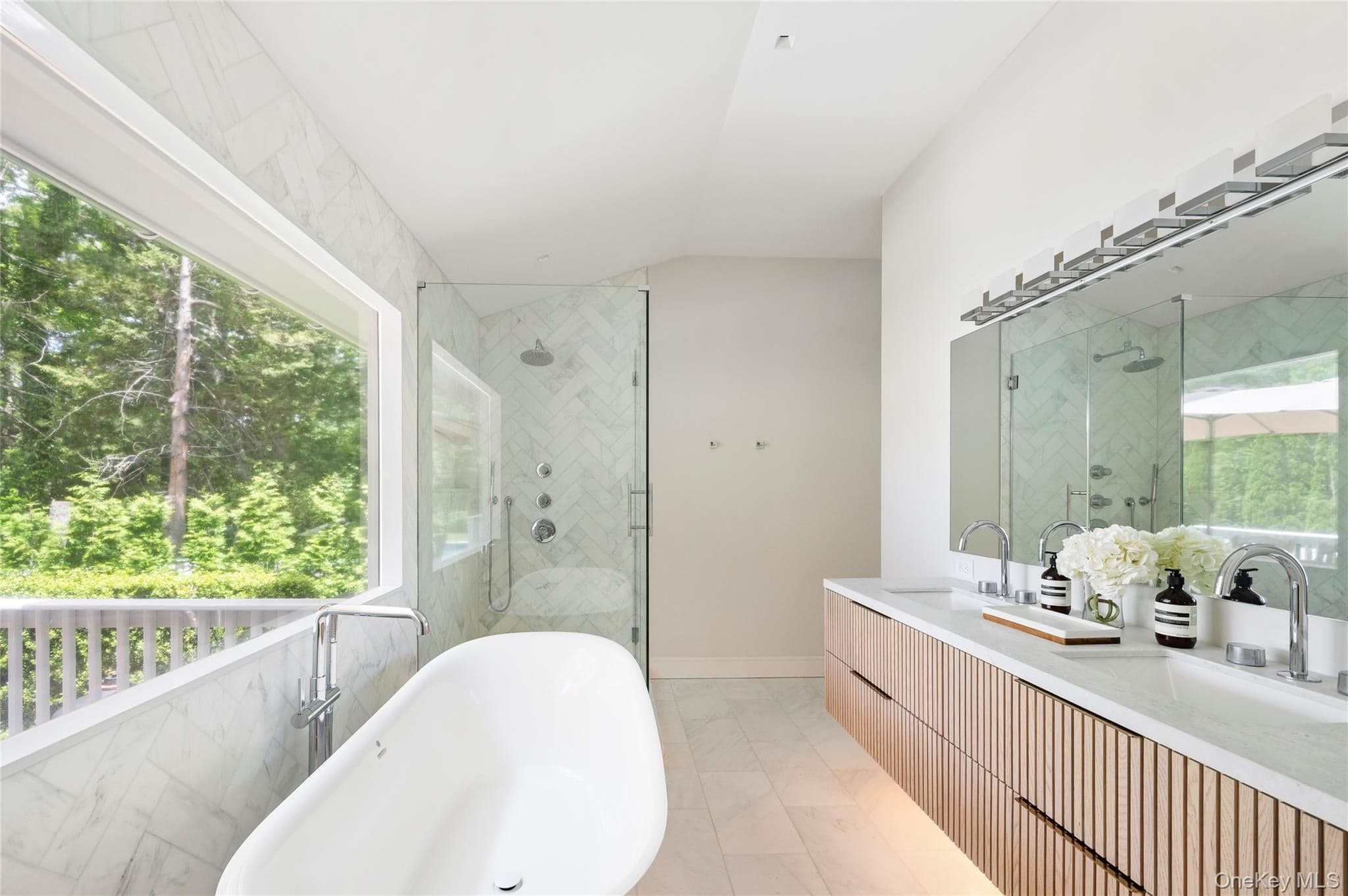 48 Beechwood Drive thumbnail 13