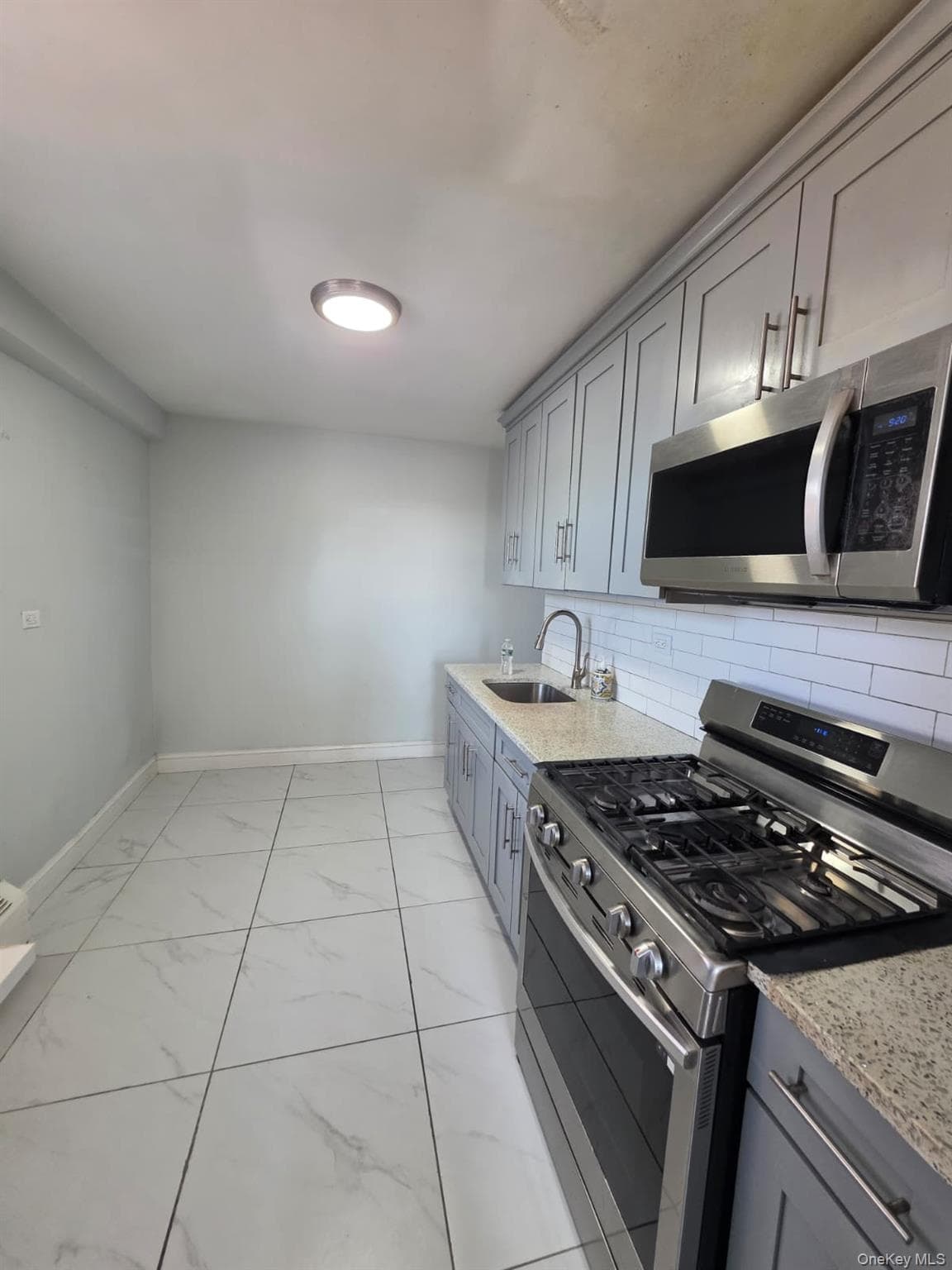 8900 170th Street Unit: 8M thumbnail 3
