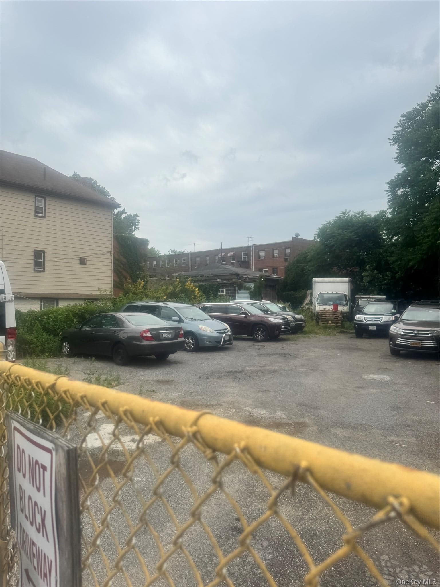 670 E 98th Street thumbnail 13