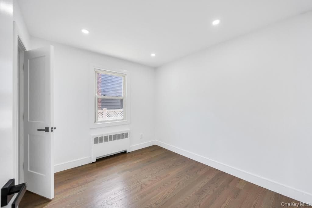 2331 Neptune Avenue thumbnail 31