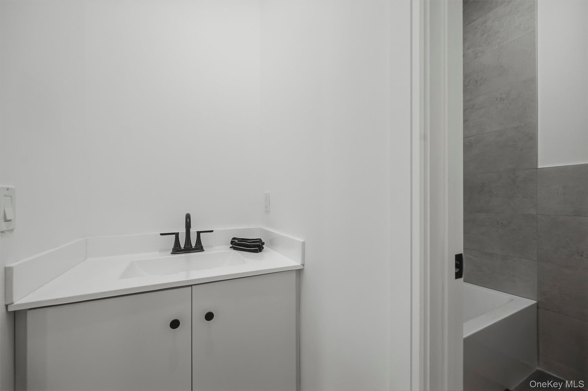 15 Treza Lane Unit: 102 thumbnail 39