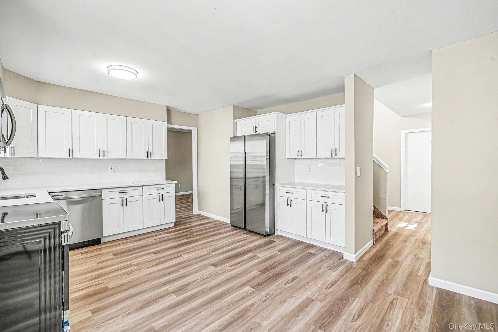 35 Lombardy Drive thumbnail 3