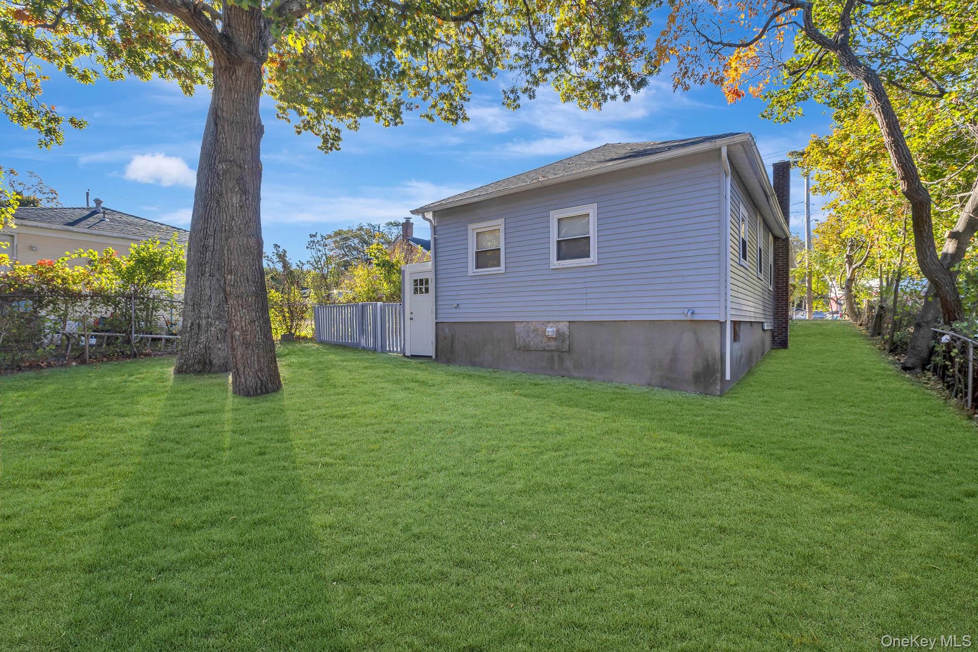 860 Flanders Road thumbnail 2