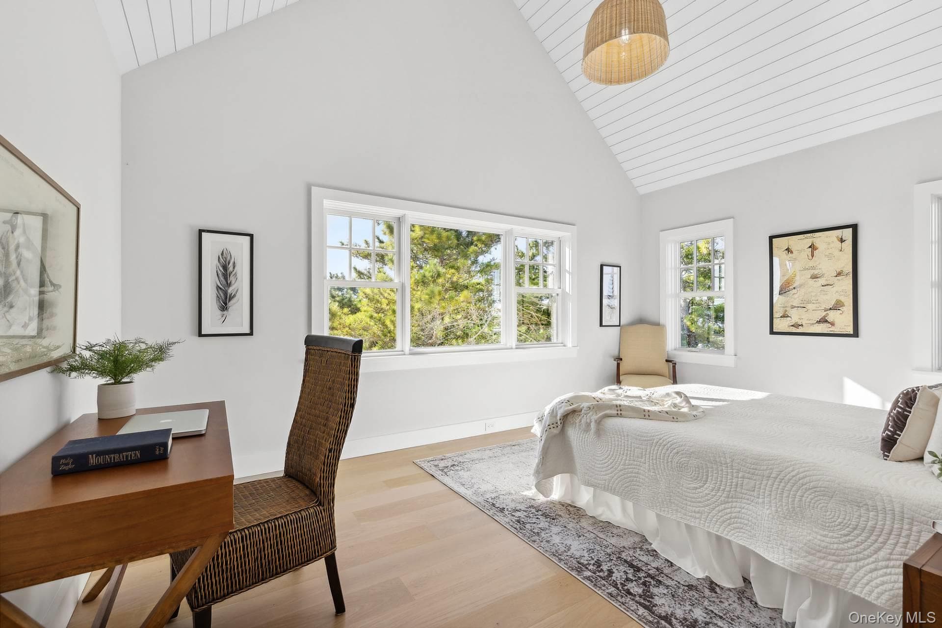 218 Dune Road thumbnail 18