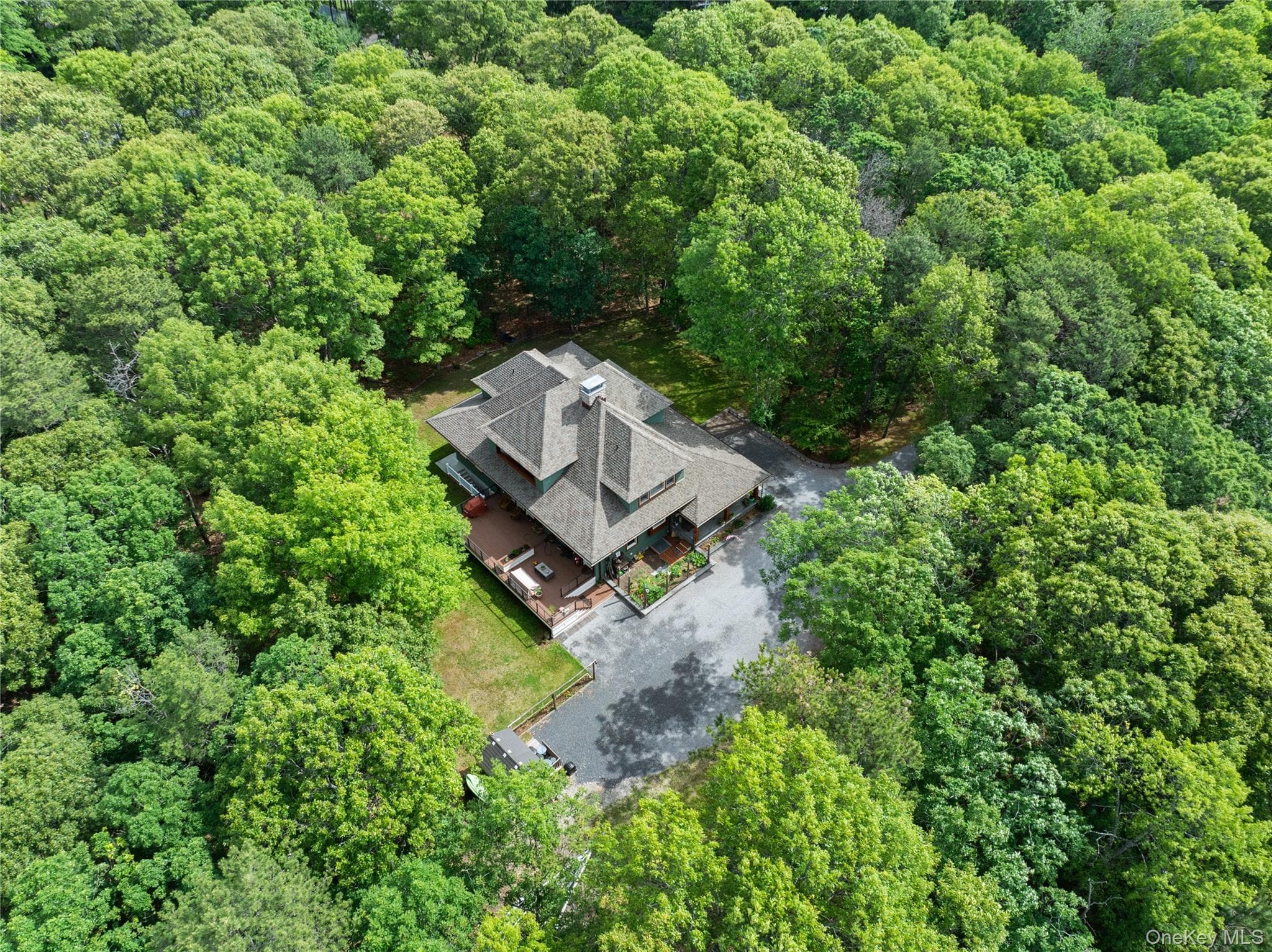 490 Wading River Road thumbnail 2