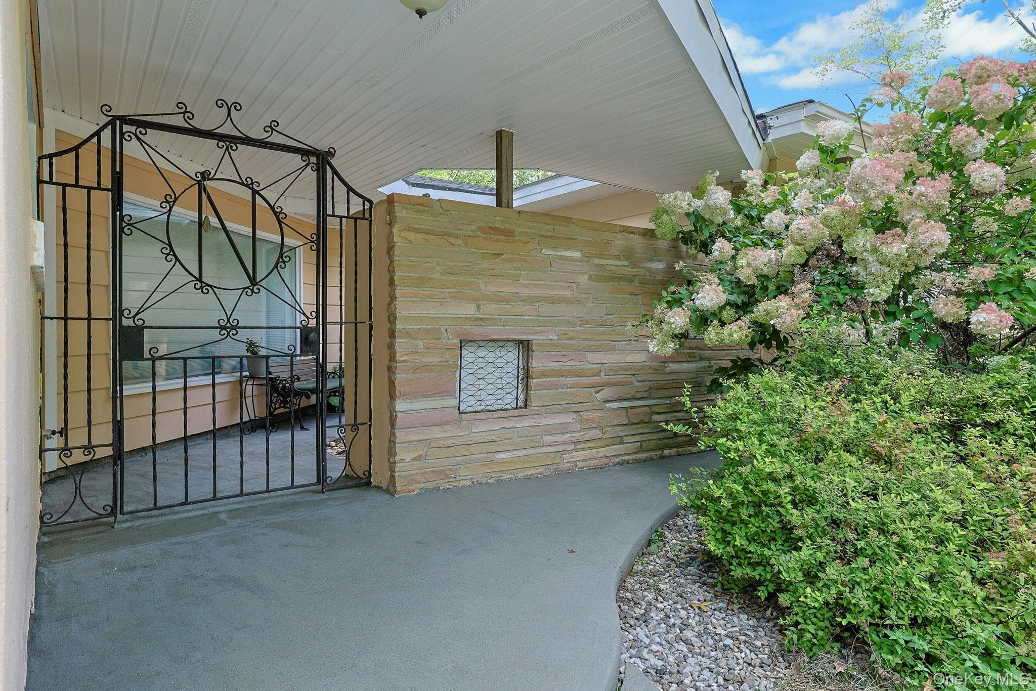 130 Apple Lane Drive thumbnail 3