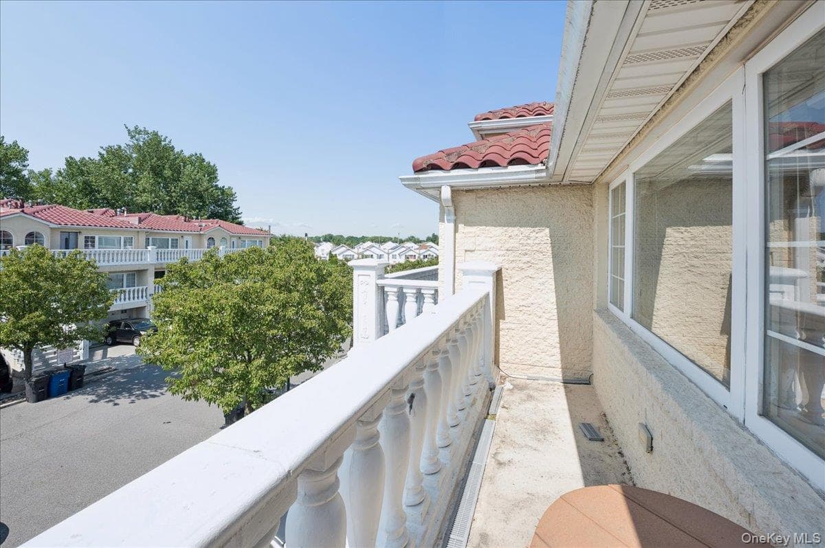 290 Zerega Avenue thumbnail 12
