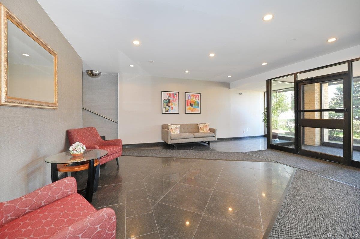 2 Birchwood Court Unit: 1C thumbnail 13