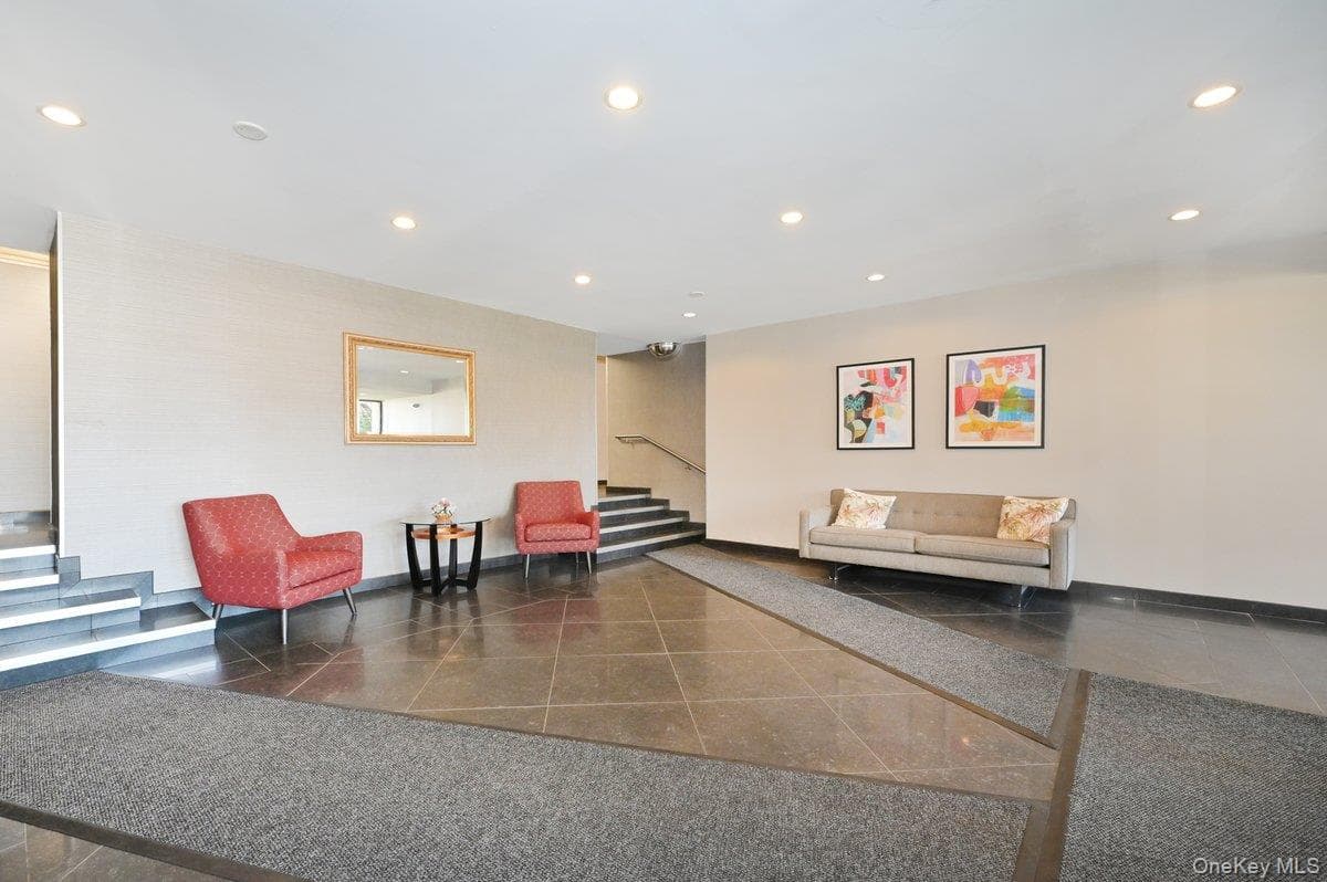 2 Birchwood Court Unit: 1C thumbnail 14