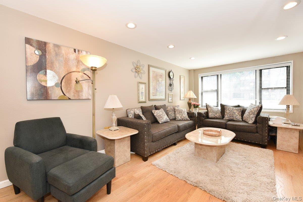 2 Birchwood Court Unit: 1C thumbnail 5