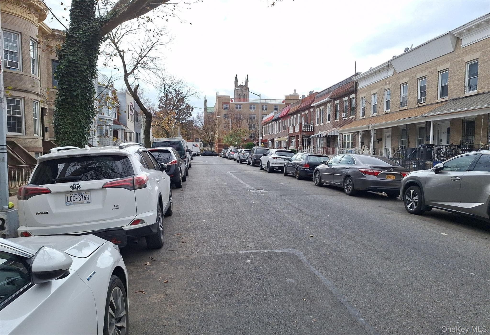 332 Parkville Avenue thumbnail 4