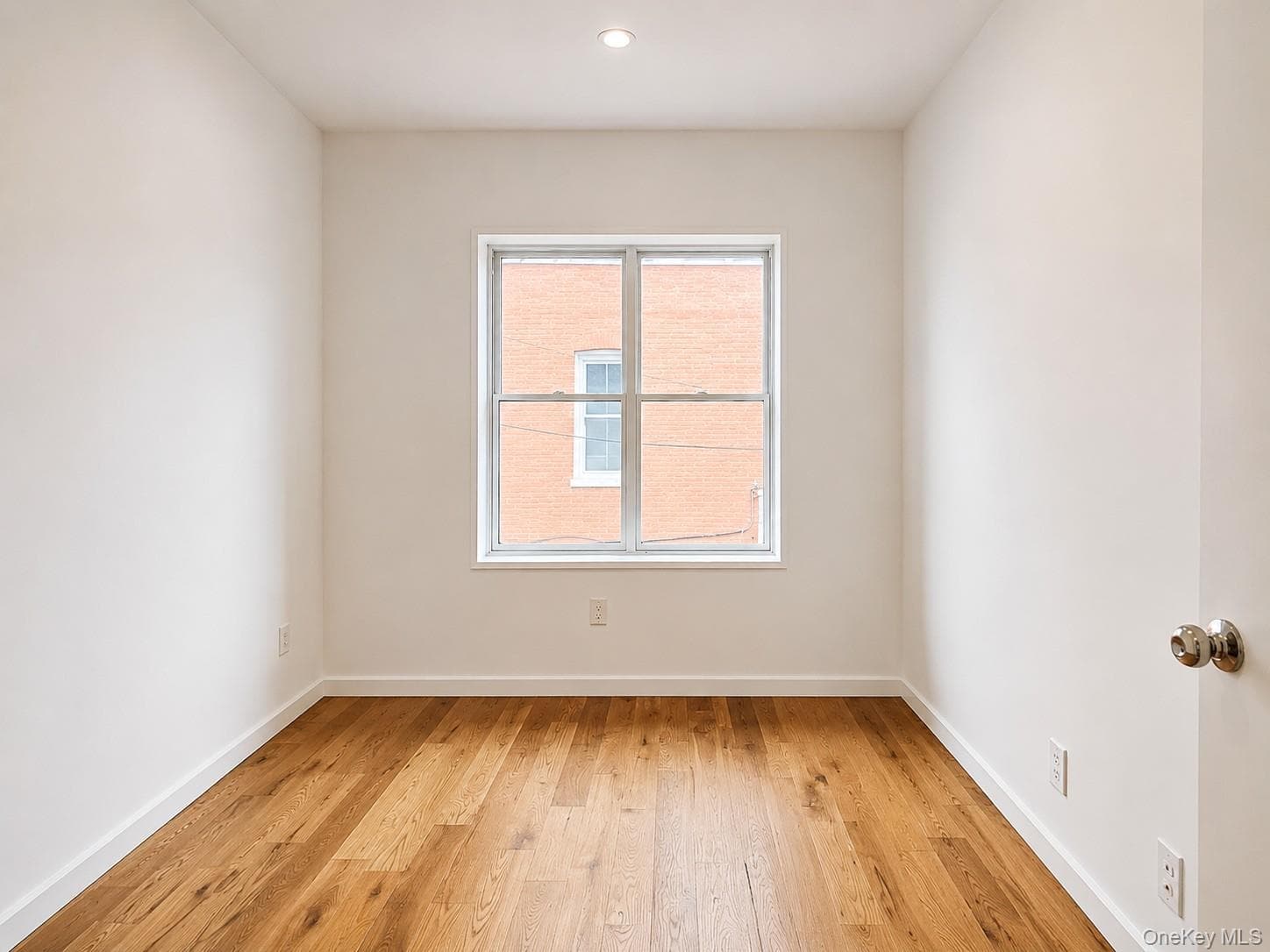 85 Rockaway Avenue thumbnail 10