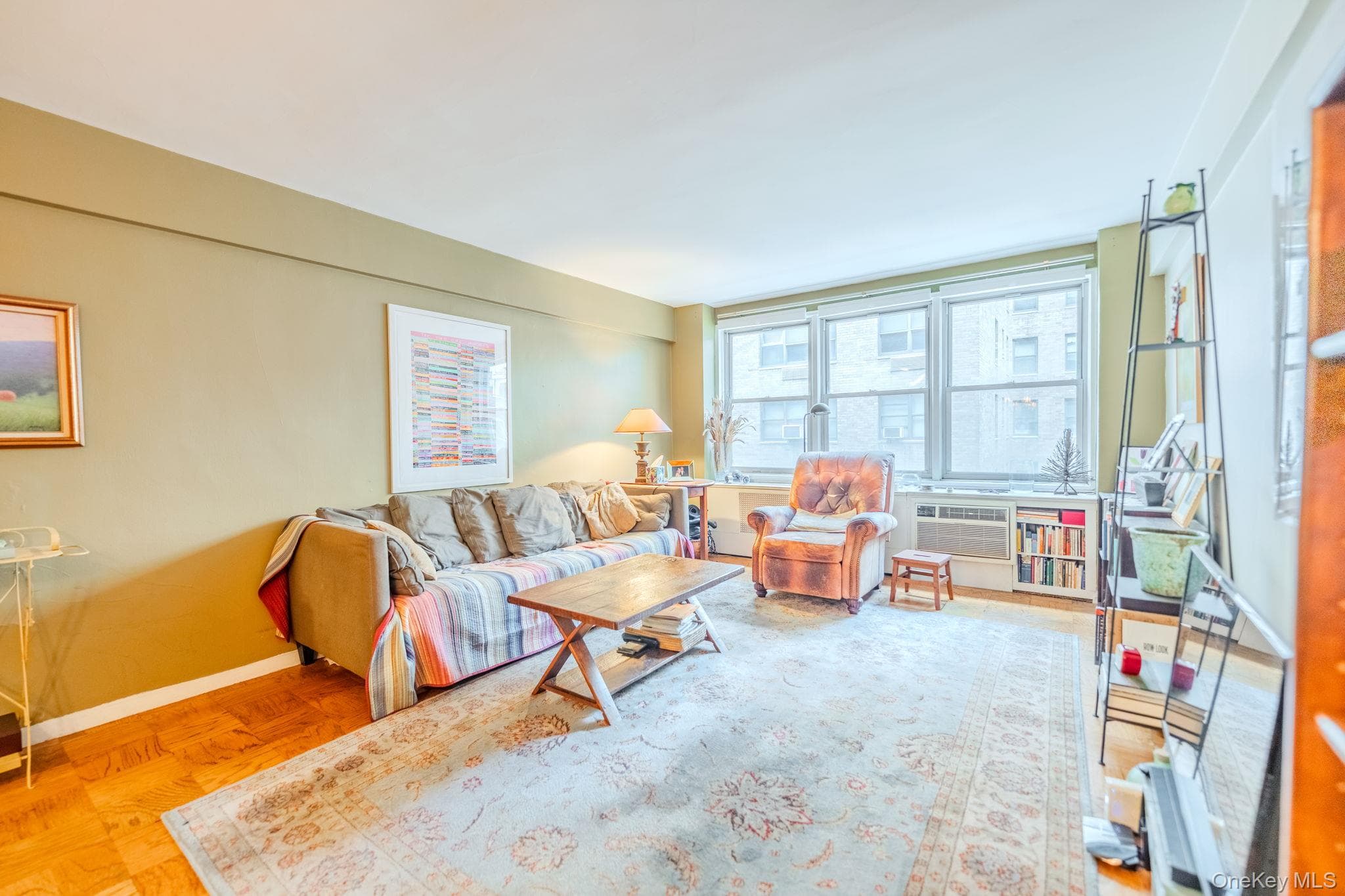 141 E 55th Street Unit: 4H photo 1
