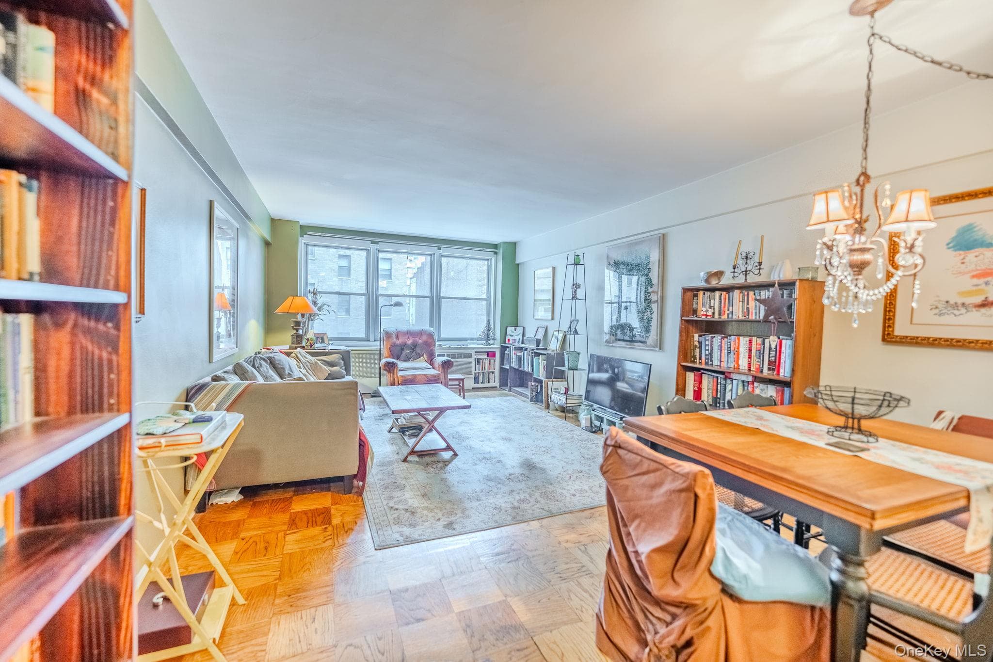 141 E 55th Street Unit: 4H thumbnail 2