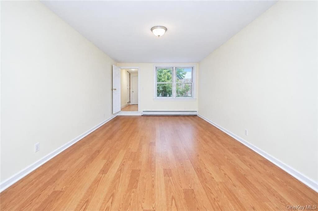 2345 E 26th Street thumbnail 13