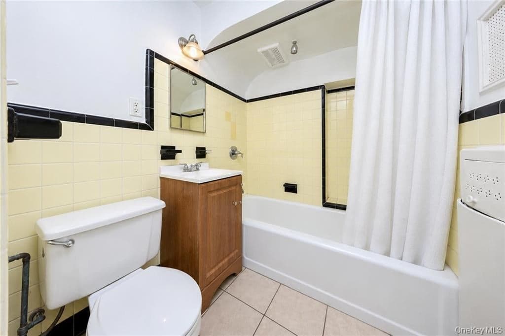 2345 E 26th Street thumbnail 21