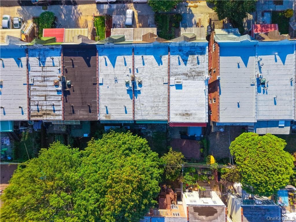 2345 E 26th Street thumbnail 28