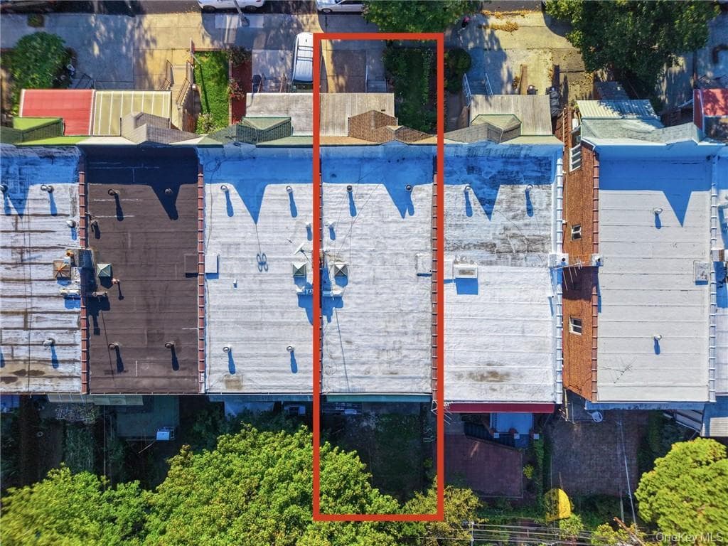 2345 E 26th Street thumbnail 24