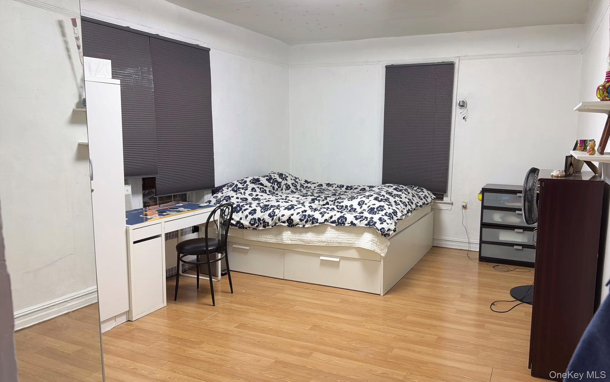 8811 Elmhurst Avenue Unit: B12 thumbnail 6