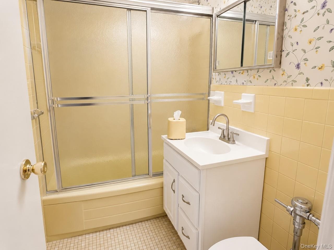 410 E Broadway Unit: 2F thumbnail 6