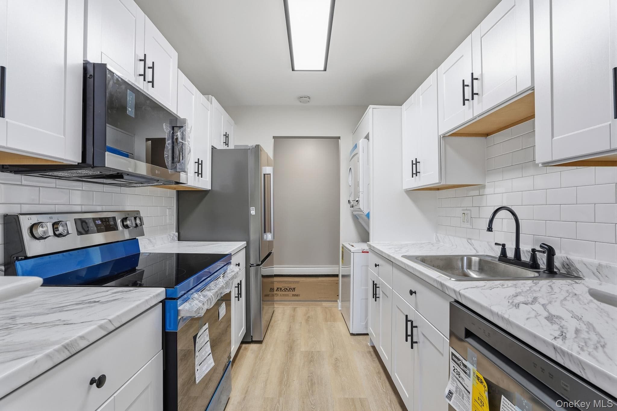 12 Skyline Drive Unit: 8 thumbnail 11