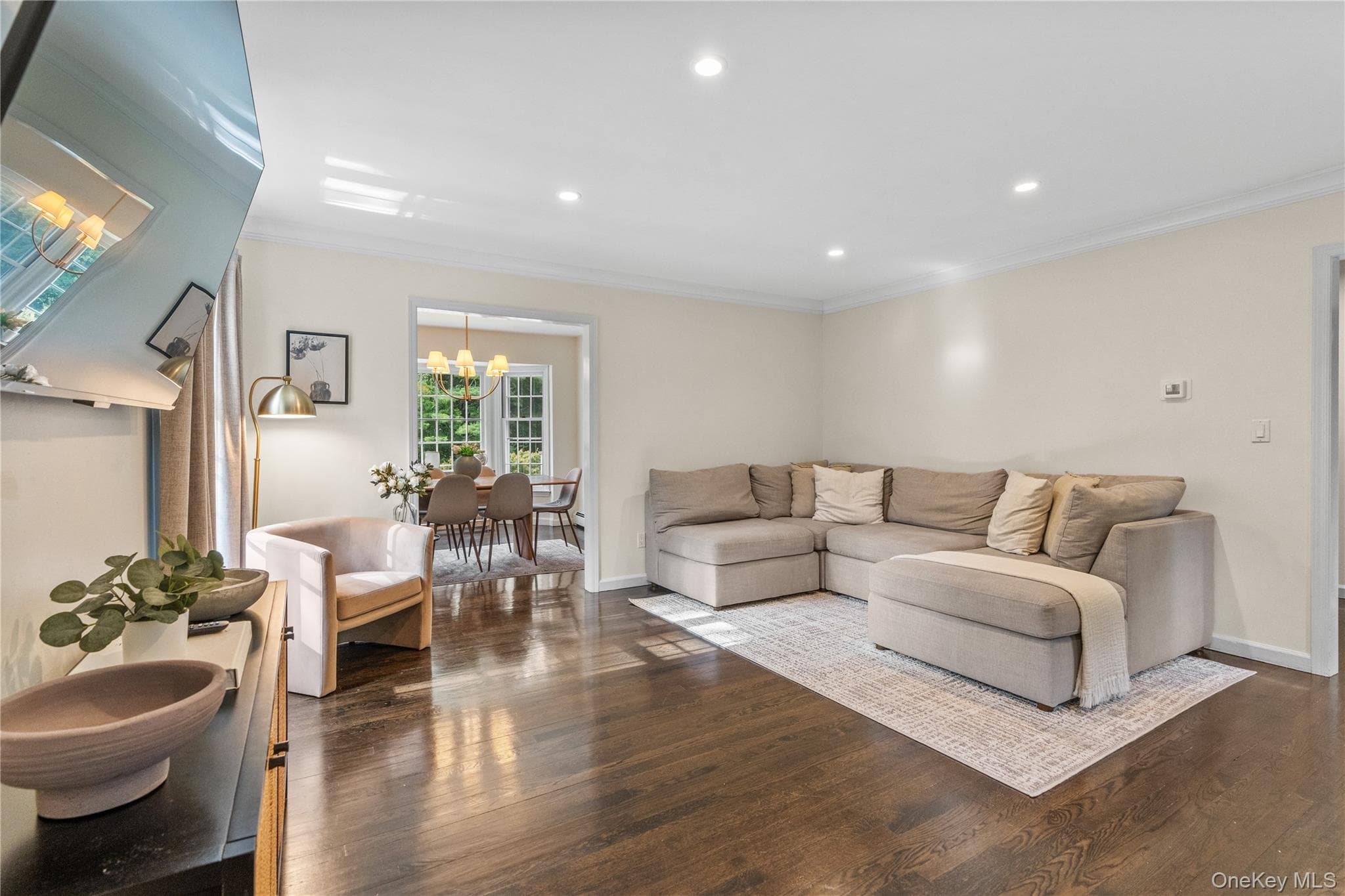 406 Bedford Road thumbnail 8